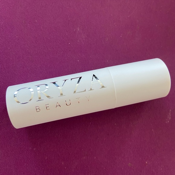 💋5/$15 Orza lipstick in Opus - Picture 2 of 2